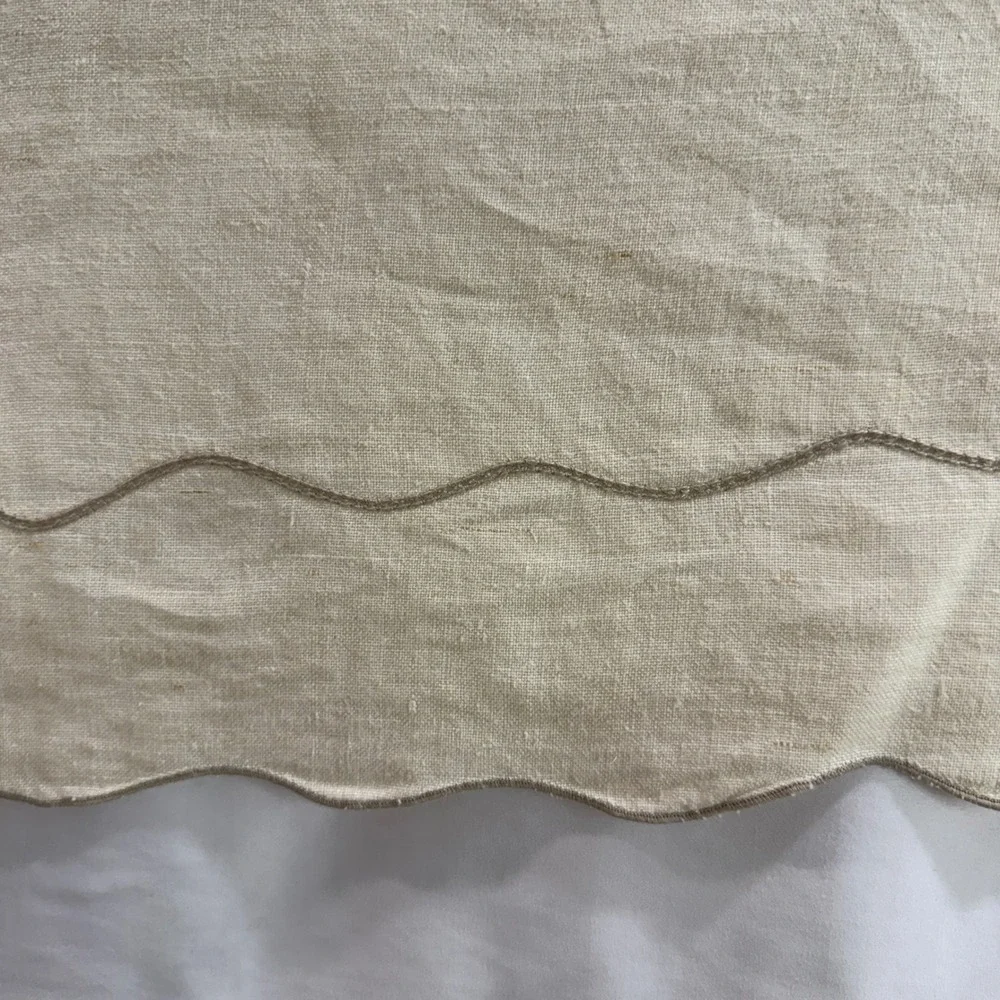 Vintage Linen Tablecloth Scalloped Edge Oatmeal Rectangular 56x74 Taupe Trim